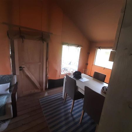 Glamour Glamping At Little Beach Jabbeke  Dış mekan fotoğraf