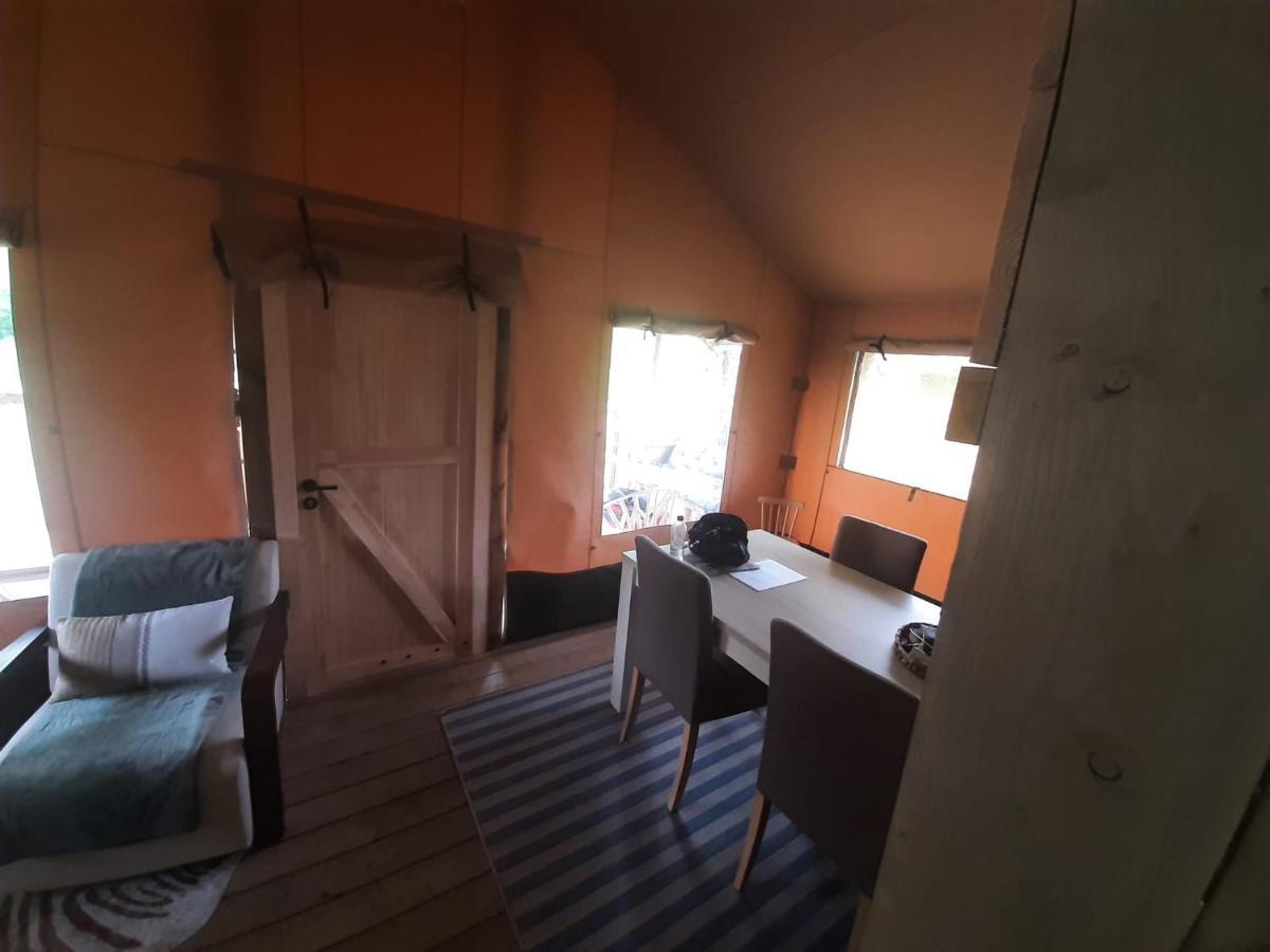 Glamour Glamping At Little Beach Jabbeke  Dış mekan fotoğraf