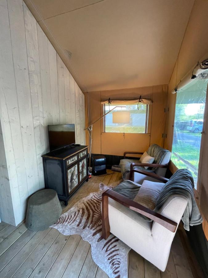 Glamour Glamping At Little Beach Jabbeke  Dış mekan fotoğraf